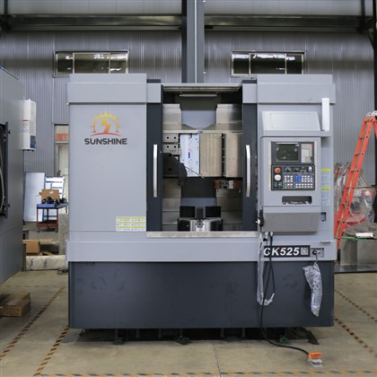 Tour vertical CNC pour l'aérospatiale CK525